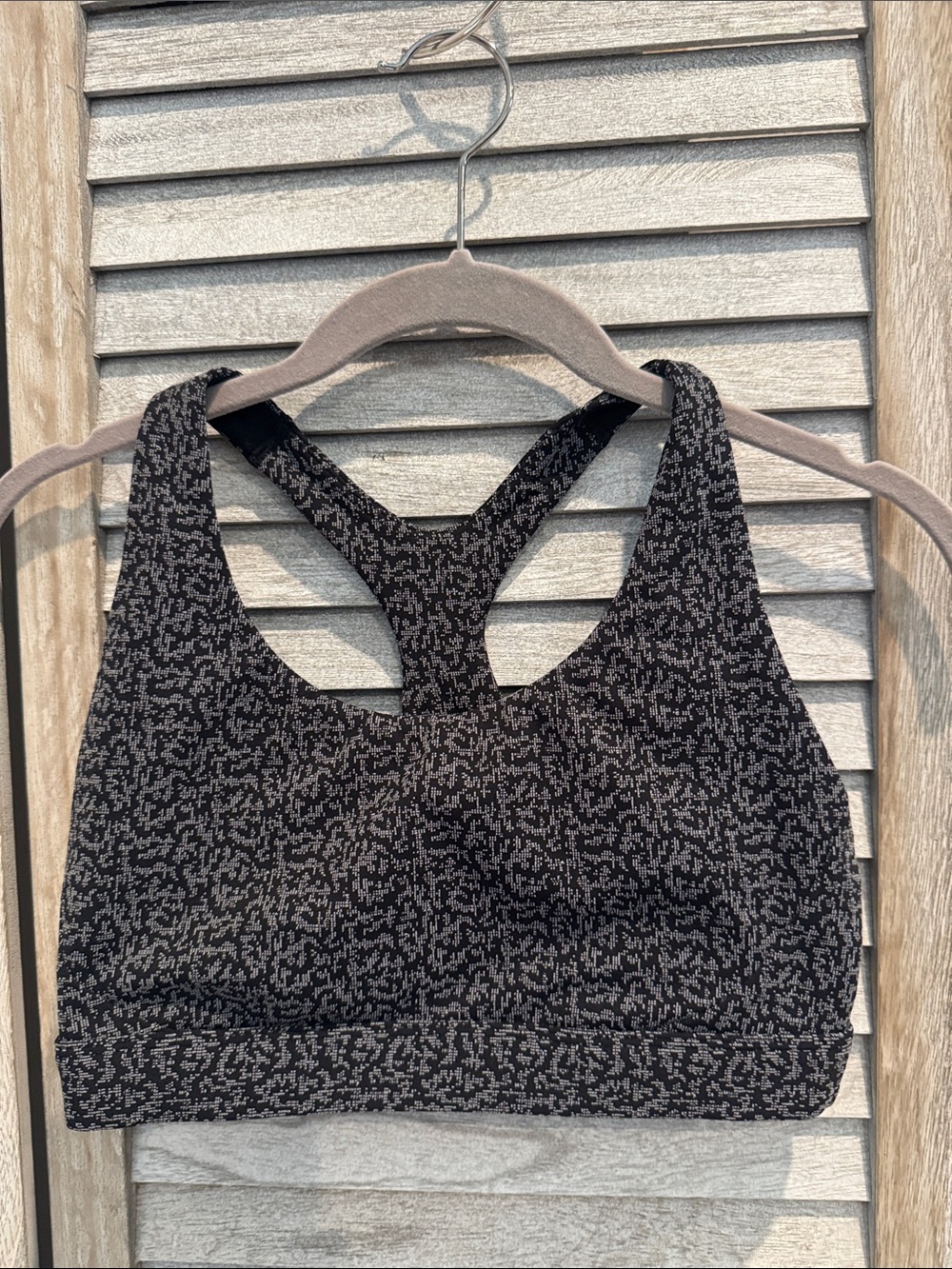 Athleta Heathered Black & Gray Patterned Racerback Sports Bra size M